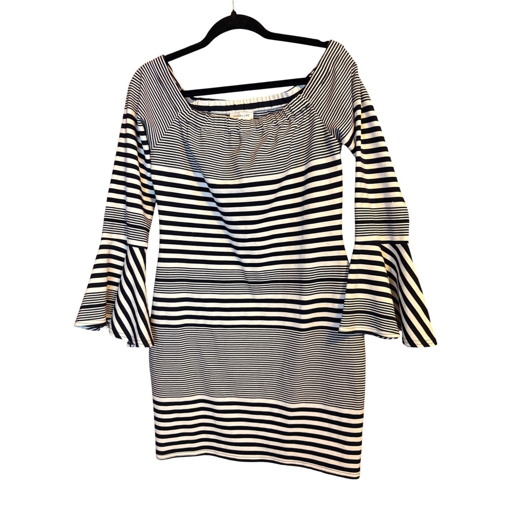Sugar‎ Lips Black White Striped Off-Shoulder Bell Sleeve Mini Dress D4638 Womens